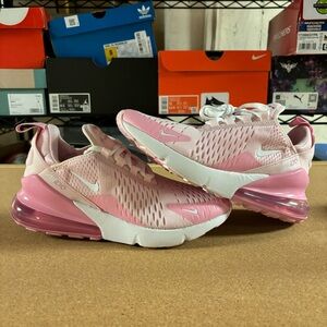 Women’s Nike Air Max 270 Size 7